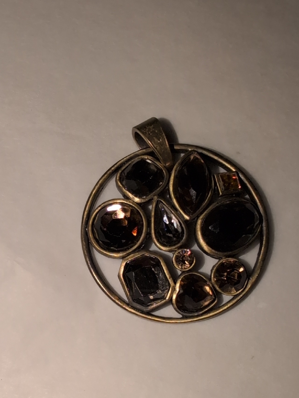 🥀3/$25🥀 Bronze Pendant with Dark Brown Rhinestones